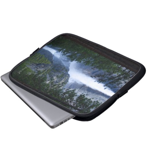 Yosemite Falls Laptopschutzhülle (Vorne Knopf)