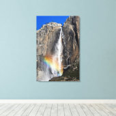Yosemite Falls mit Rainbow Leinwanddruck (Insitu (Holzboden))