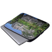 Yosemite- Fallsreflexion Laptopschutzhülle (Vorne Knopf)