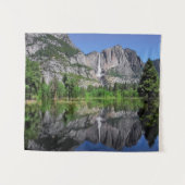 Yosemite- Fallsreflexion Wandteppich (Vorderseite (Horizontal))