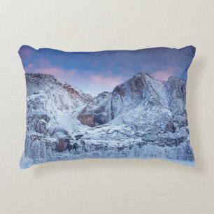 Yosemite- Fallssonnenaufgang Zierkissen