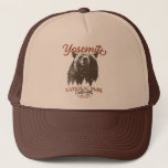 Yosemite Grizzly Bear California Nationalpark Truckerkappe<br><div class="desc">Sind Sie bereit für Ihr nächstes Outdoor-Abenteuer? Der Yosemite Nationalpark T - Shirt ist eine ideale Wahl. Mit einem kühnen schwarzen Bär und einer landschaftlichen Waldlandschaft inspiriere Ihnen dieses Shirt, die Natur zu erforschen und zu umarmen. Entfesseln Sie Ihren inneren Entdecker und verpassen Sie nicht die Gelegenheit, die Wildnis in...</div>