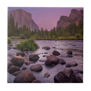 Yosemite Nationalpark an der Dämmerung Fliese