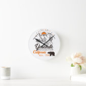Yosemite Nationalpark Bären Minimalistischer Berg Runde Wanduhr (Zuhause)