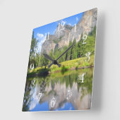 Yosemite Reflection Quadratische Wanduhr (Winkel)