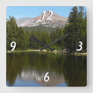 Yosemite-See-Reflexion Quadratische Wanduhr