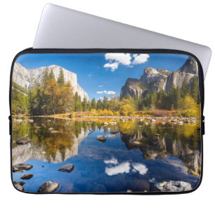 Yosemite-Tal im Fall Laptopschutzhülle