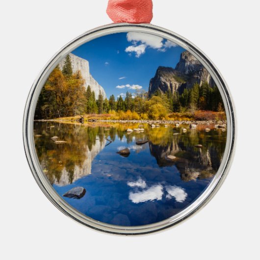 Yosemite-Tal im Fall Ornament Aus Metall (Vorne)