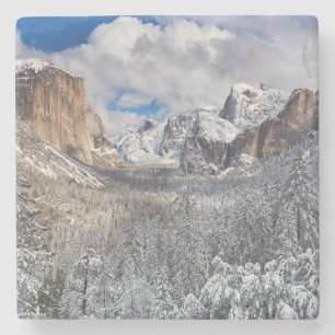 Yosemite-Tal im Schnee Steinuntersetzer