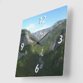 Yosemite Valley im Yosemite-Nationalpark Quadratische Wanduhr (Winkel)