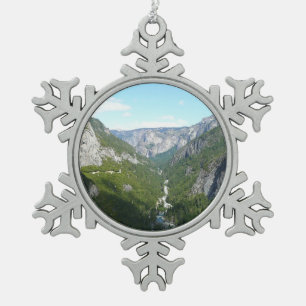 Yosemite Valley im Yosemite-Nationalpark Schneeflocken Zinn-Ornament
