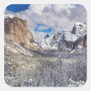 Yosemite Valley in Snow Quadratischer Aufkleber