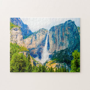 Yosemite-Wasserfall Nevada. Puzzle