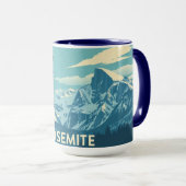Yosemite Winter Retro: Half Dome & Schneegipfel Tasse (VorderseiteRechts)