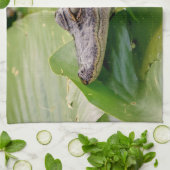 Young Alligator Küchentuch (Gefaltet)