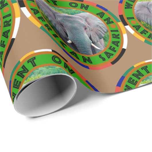 Young Bull Elephant African Safari Wrapping Paper Geschenkpapier (Rolleneckpunkt)