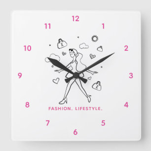 Young Fashion Girl - Sketched Art in Black & White Quadratische Wanduhr