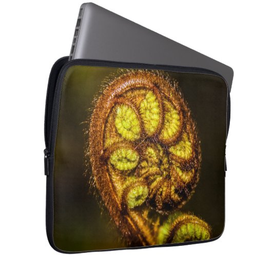 Young Fern Blätter Laptopschutzhülle (Vorne Rechts)