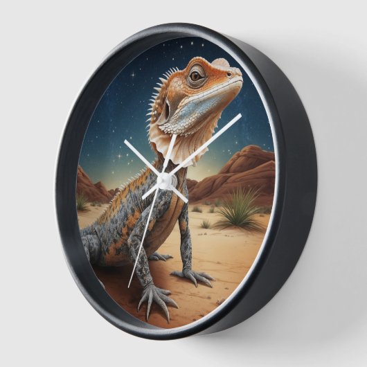 Young Frill-halted Lizard Wildlife Scene Uhr (Winkel)