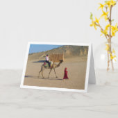 Young Girl mit Camel Portrait Karte (Gelbe Blume)