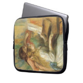 Young Girls at Piano von Pierre Renoir Laptopschutzhülle (Vorderseite Links)