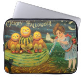 Young Hexe's Brew: Pumpkin Men on Magick Altar Laptopschutzhülle (Vorderseite)