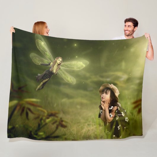 YOUNG MIRL SEES FAIRY FLEECEDECKE (Beispiel)