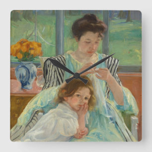 Young Mother Sewing Quadratische Wanduhr