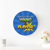 Young&Playful Inspiration Clock Große Wanduhr (Zuhause)