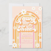 Young Wild and Three Boho Daisy Rainbow Birthday Einladung (Vorderseite)