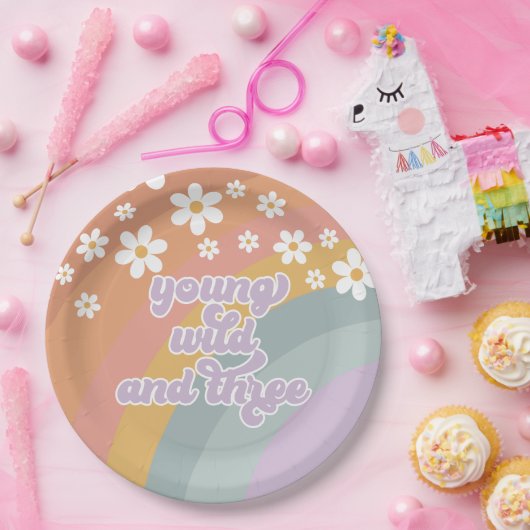 Young Wild and Three Retro Rainbow Pappteller (Party)