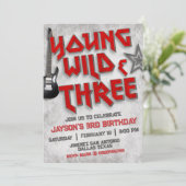 Young Wild and Three Rock Einladung (Stehend Vorderseite)