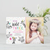 Young Wild and Three Safari Party Animals Geburtst Einladung (Stehend Vorderseite)