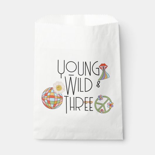 Young, Wild & Three | B-Day Gunst Bag | Boho Geschenktütchen (Vorderseite)