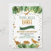 Young Wild & Three Dinosaur Geburtstag Einladung (Vorderseite)