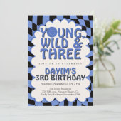 Young Wild & Three Retro Blue Boy 3rd Birthday Einladung (Stehend Vorderseite)