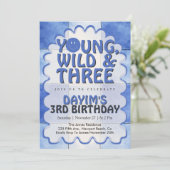 Young Wild & Three Retro Junge 3. Geburtstag  Einladung (Stehend Vorderseite)