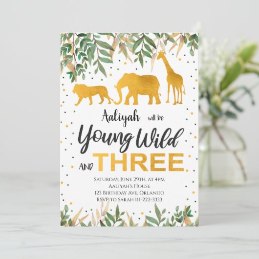 Young Wild Three Safari Einladung (Stehend Vorderseite)