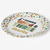 Young Wild Three Zoo Safari Animal Birthday Party Pappteller (Schrägansicht)