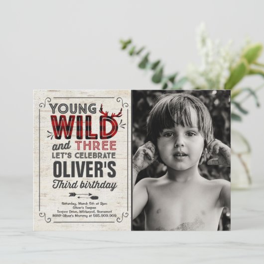 Young Wild und drei Einladung rustikale Lumberjack (Stehend Vorderseite)