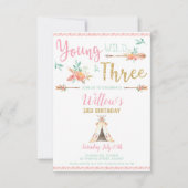 Young Wild und Three 3. Birthday Boho Einladung (Vorderseite)