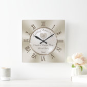 Your Monogram and Personalized Anniversary Clock Quadratische Wanduhr (Zuhause)