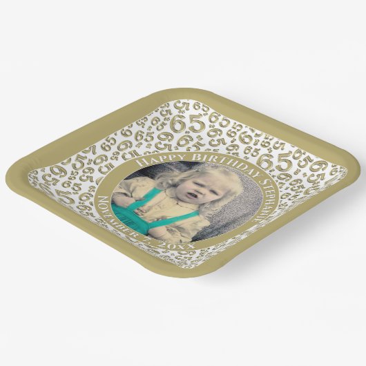 Your Photo 65 Random Number Pattern Gold/White Pappteller (Gewinkelt)
