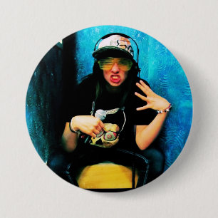 "YouWishYouWereMe" Jessie Vargas Knopf Button