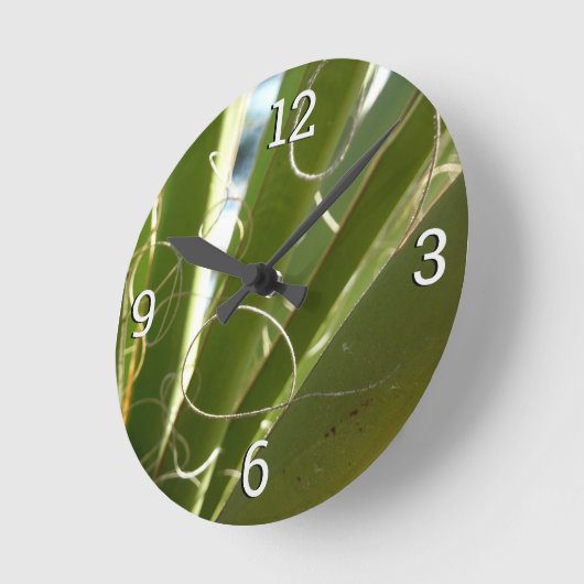 Yucca Verlasse grüne Naturfotografie Runde Wanduhr (Winkel)