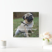 Yummy Food Time Quadratische Wanduhr (Zuhause)