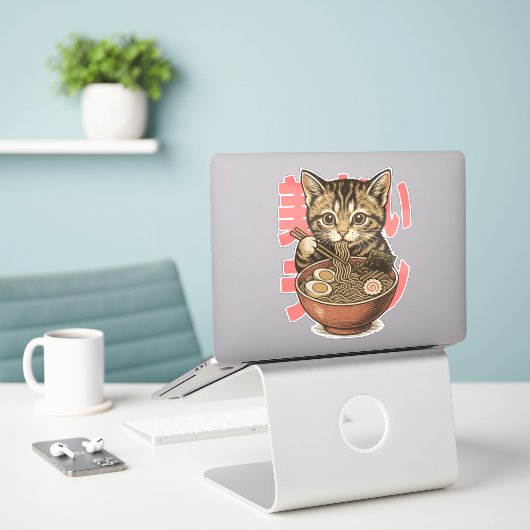 Yummy Ramen Kitten Vinyl Sticker (Laptop auf Schreibtisch)