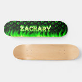 Zachary Skateboard grünes Feuer und Flammen Design (Horizontal)