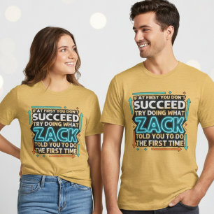Zack hat dir Grafik-T-Shirt-Design mit kühner Schr Tri-Blend Shirt