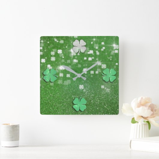 Zackenbarsch Glitzer Klee - Wanduhr (Zuhause)